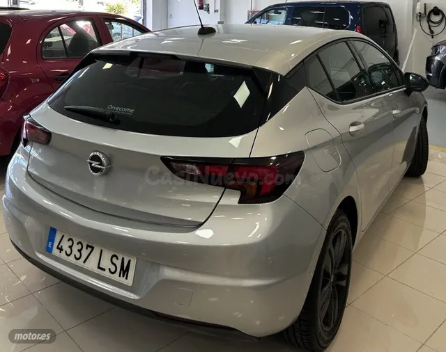 Opel Astra - foto 4