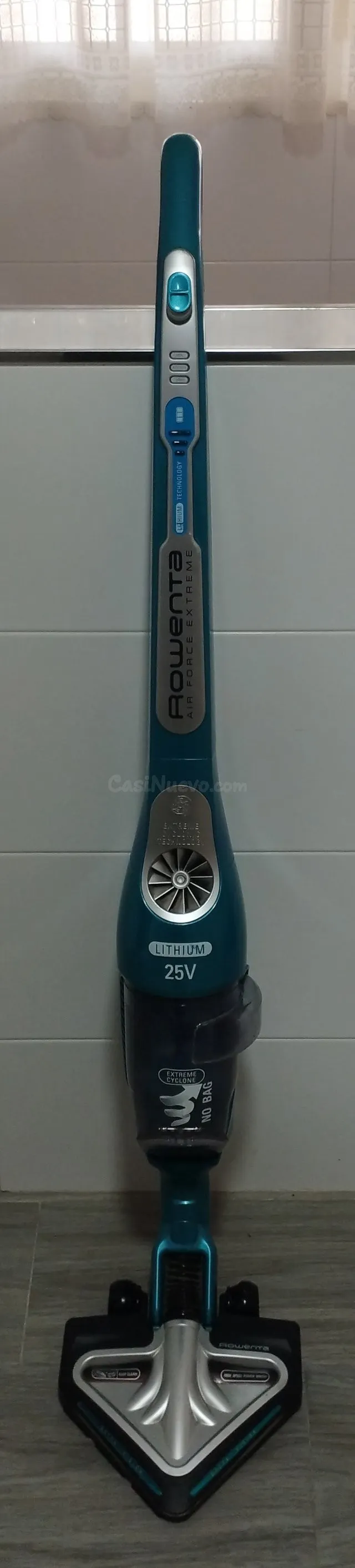 Aspiradora Rowenta 25V Cádiz - Funcional y con accesorios co