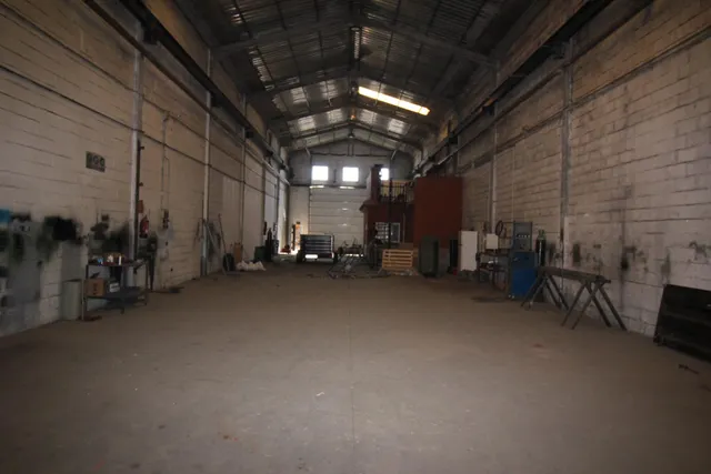 Nave Industrial en Urbisur Chiclana 500 m2 con acceso para t - foto 3