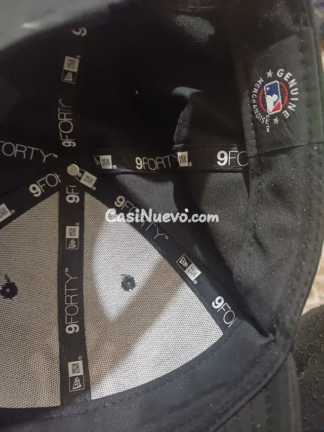Gorra New Era NY Negra Ajustable - foto 3