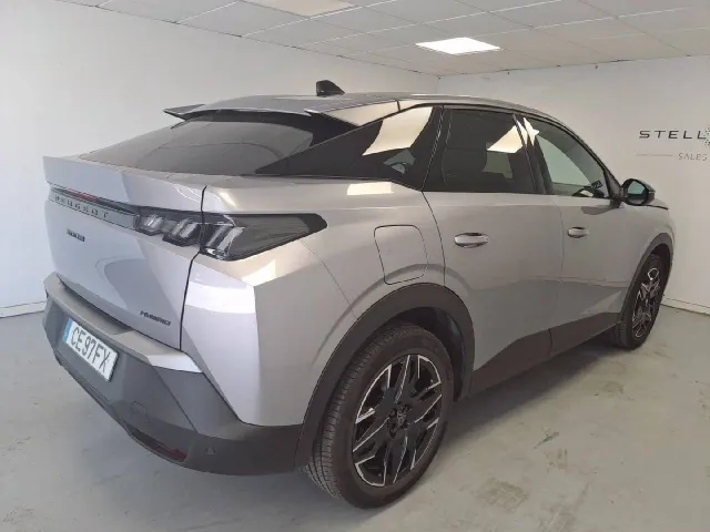 Peugeot 3008 3 Hybrid 145cv e-DCS6 Allure - foto 4