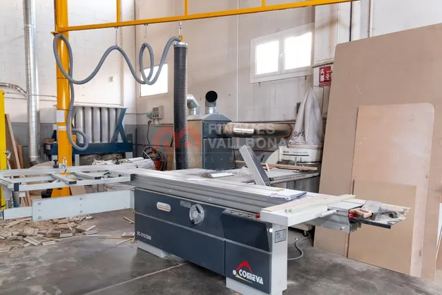 SE VENDE CARPINTERÍA EN PLENO FUNCIONAMIENTO – IGUALADA- - foto 4