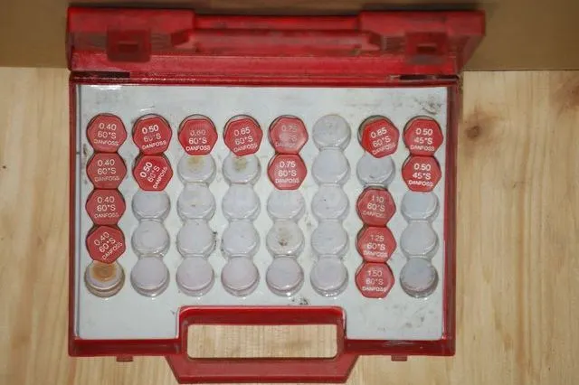 Caja con surtido de boquillas Quemador gas oil