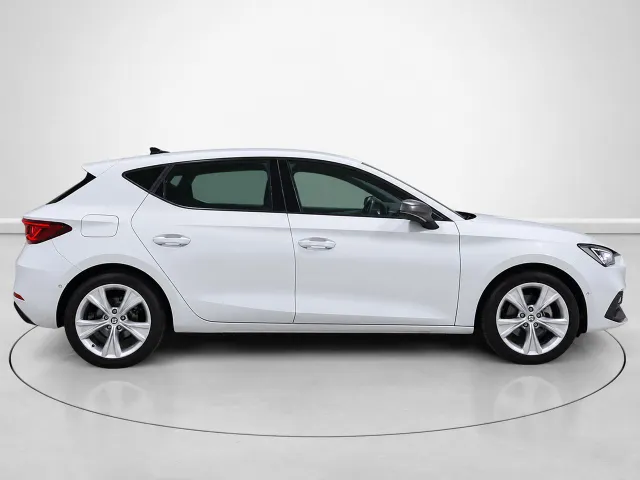 Seat Leon 1.0 TSI S&S FR 25 Aniversario 81 kW (110 CV) - foto 2