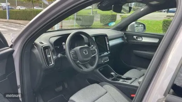 Volvo XC40 T4 en Madrid - Oferta con financiación oficial - foto 4