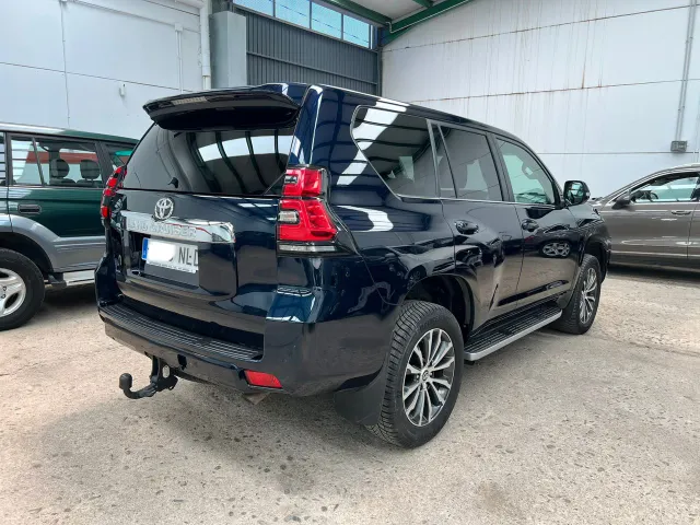 Toyota Land Cruiser Land Cruiser 5p 180D Limited Auto - foto 4