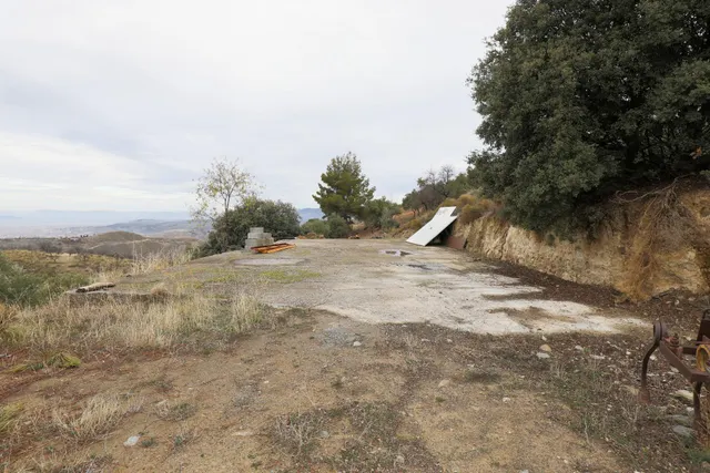 Magnífica finca de 400 olivos en Monachil - foto 2