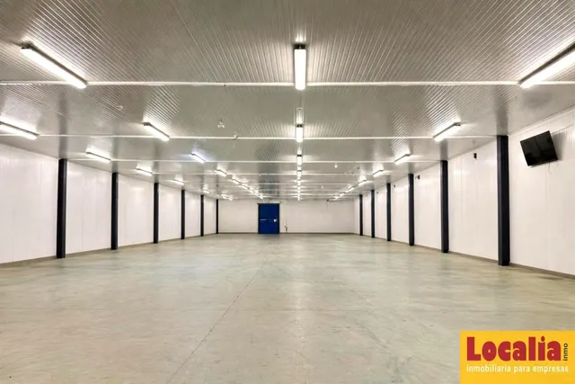 Nave Industrial Logística en Venta, Santander - foto 2