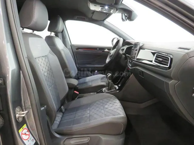 Volkswagen T-Roc - foto 5