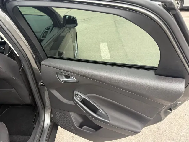 Ford Focus 1.0 Ecoboost A-S-S 125v Titanium - foto 4