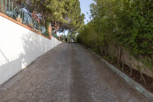 Se vende exclusiva vivienda en Alfacar – Cuesta de Víznar - foto 2