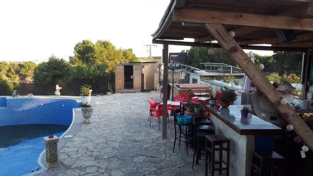GRAN FINCA DE 10.000 METROS DE PARCELA EN TORREVIEJA, 8 HAB, - foto 4