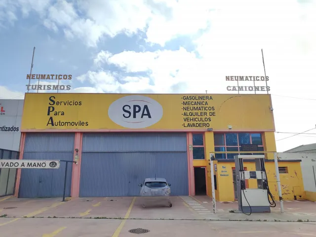 NAVE INDUSTRIAL ACONDICIONADA COMO TALLER MECANICO EN PLENA 
