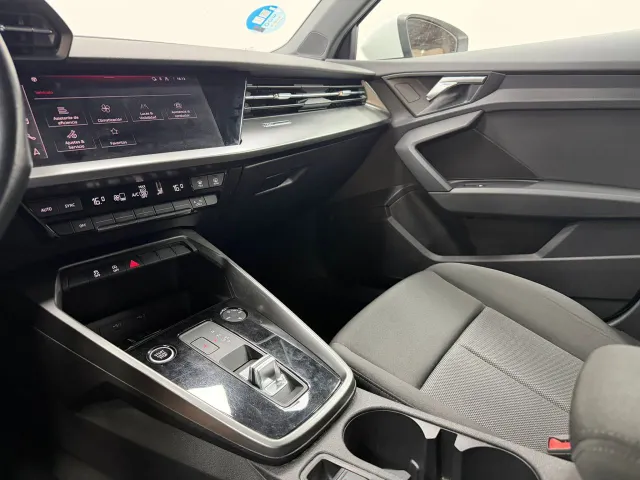 Audi A3 30 TFSI 85kW (116CV) S tronic Sportback - foto 4