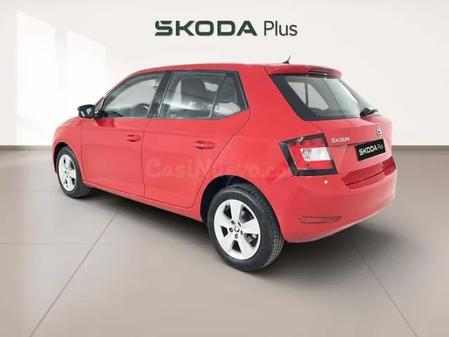 Skoda Fabia - foto 2