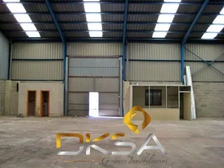 En alquiler 2 naves de 366m2 cada una con puente grúa, Burri - foto 3