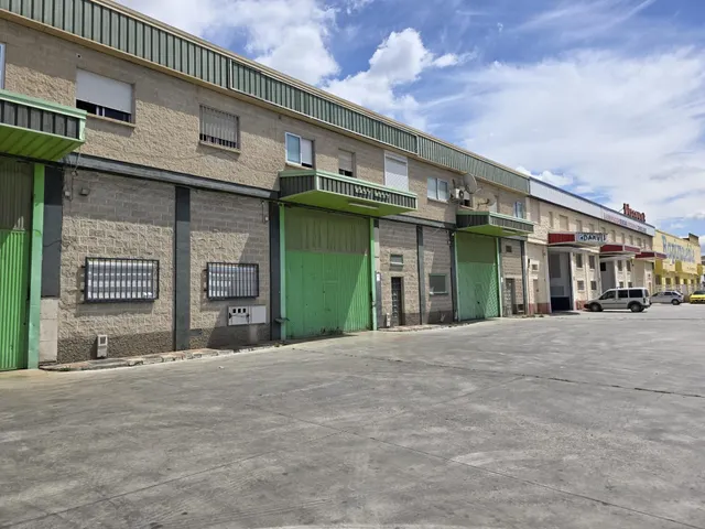 VENTA DE NAVE EN ATARFE (GRANADA) - foto 2
