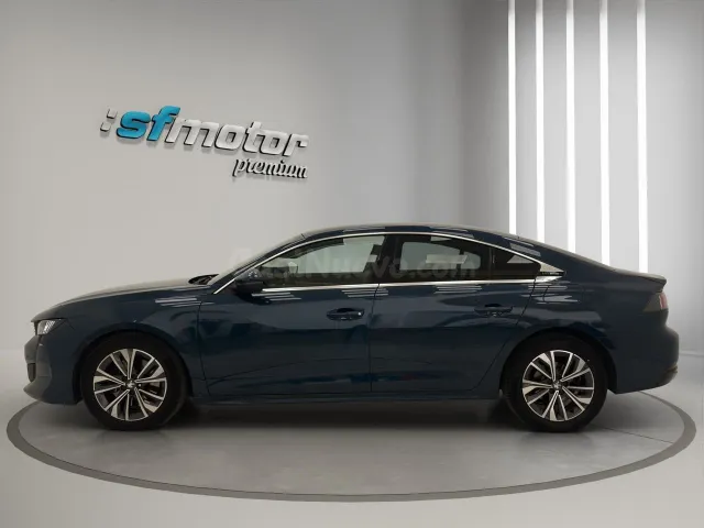 Peugeot 508 5P Allure HYBRID 225 e-EAT8 - foto 3