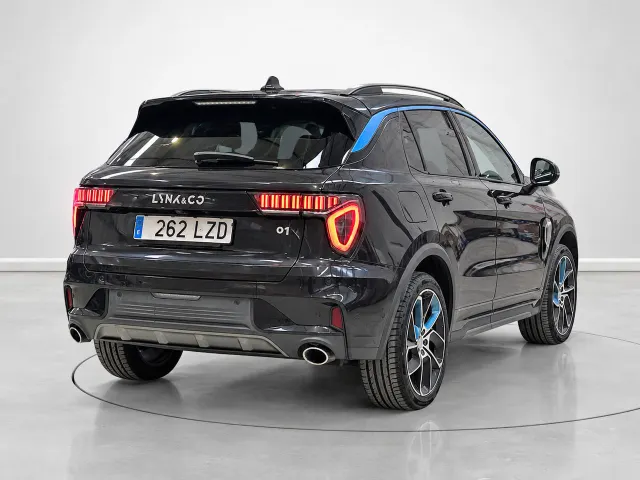 Lynk & Co 01 1.5 PHEV 192 kW (261 CV) - foto 3