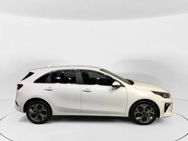 Kia Ceed 1.6 MHEV 100kW (136CV) Tech DCT - foto 2