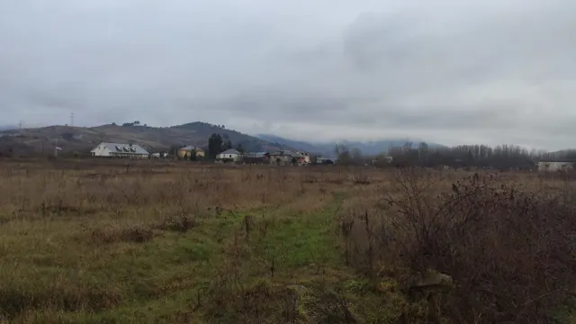 Venta finca de 18.270 M2 en Cacabelos - foto 5