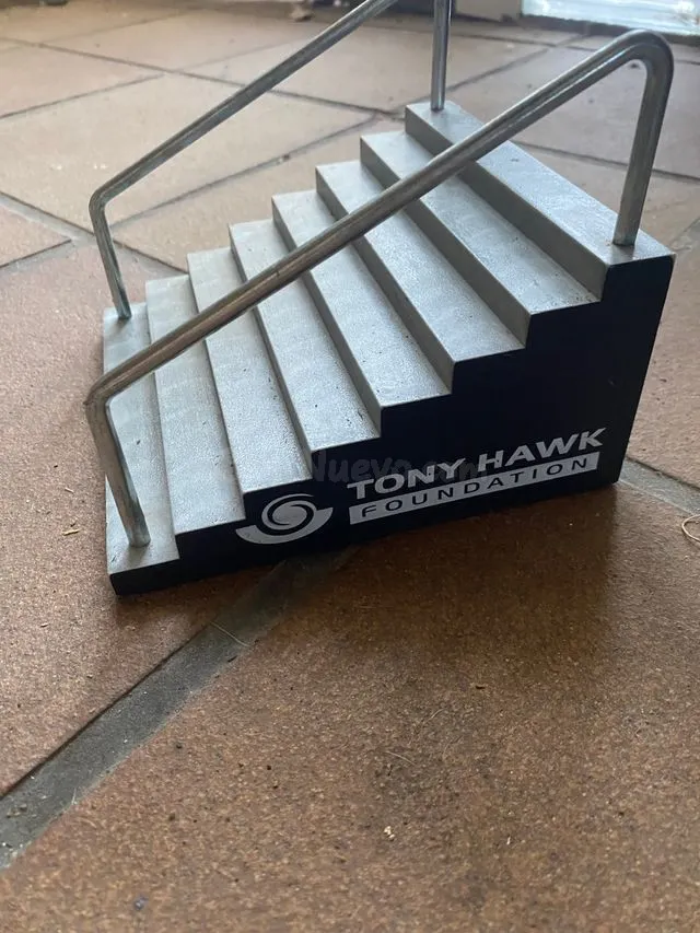 Escaleras Tony Hawk Tech Deck - foto 2