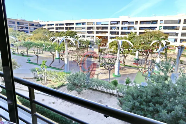 En venta dúplex en Plaza Porticada, Guardamar del Segura