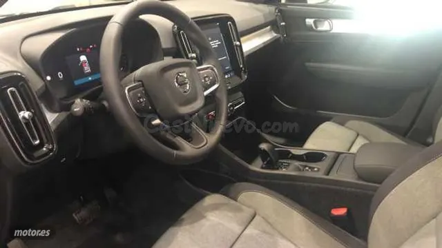 Volvo XC40 - foto 5