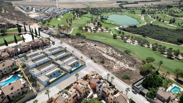 Villas de Lujo de 3 dormitorios, en campo de golf La Finca - foto 4