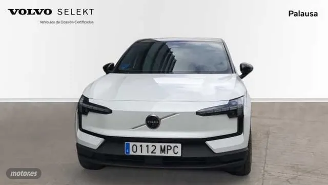 Volvo EX30 Valladolid - SUV compacto en perfecto estado - foto 3