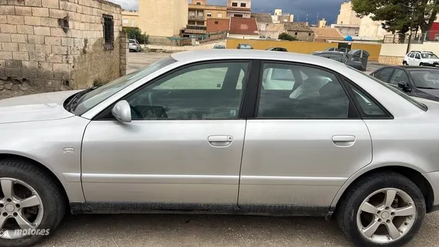 Audi A4 clásico bien conservado en Albox