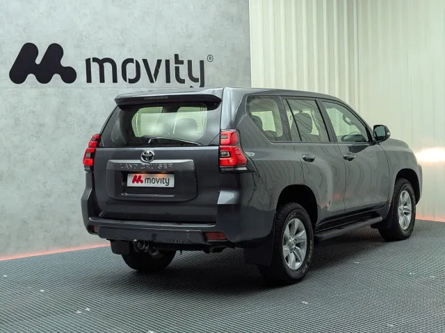Toyota Land Cruiser 2.8 D-4D VX - foto 3