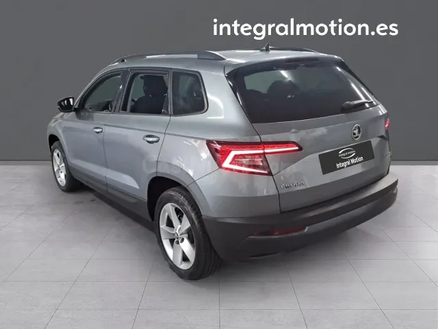 Skoda Karoq 1.0 TSI 85kW (115CV) DSG Ambition - foto 4
