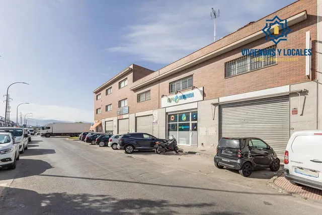 POLÍGONO JUNCARIL. SE VENDE ESPECTACULAR NAVE INDUSTRIAL. - foto 2
