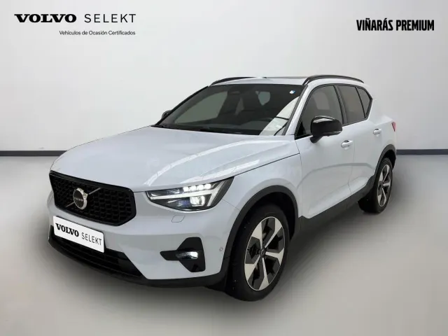Volvo XC40 2.0 B4 G Plus Dark Auto