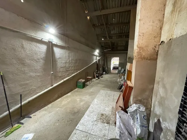 COCHERA CON ALMACEN CON POSIBILIDAD DE HACER VIVIENDA EN EL  - foto 3