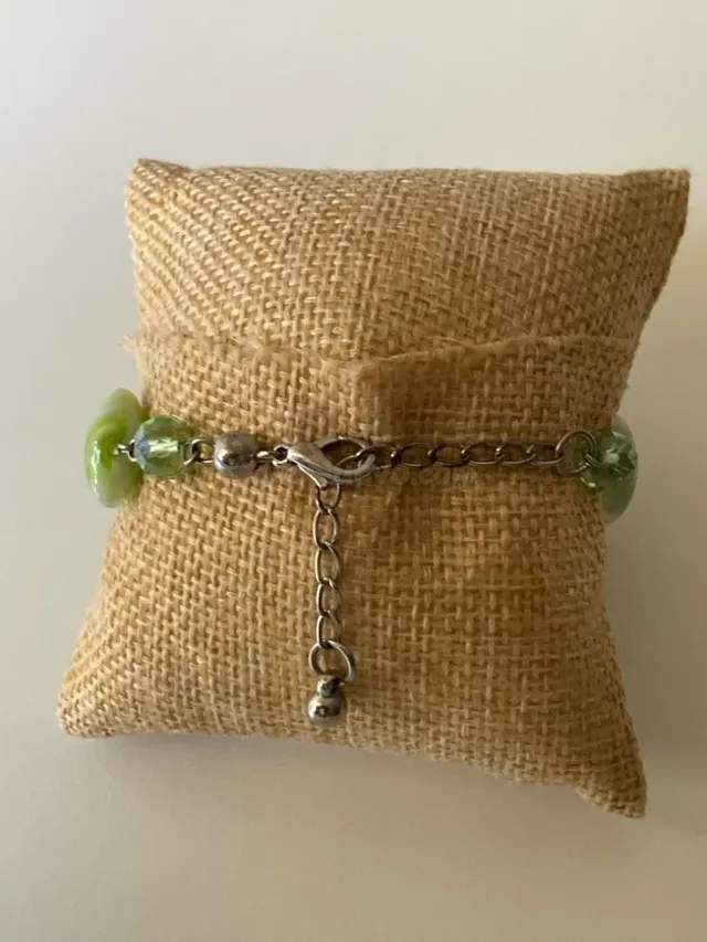 Pulsera verde con brazalete - foto 3