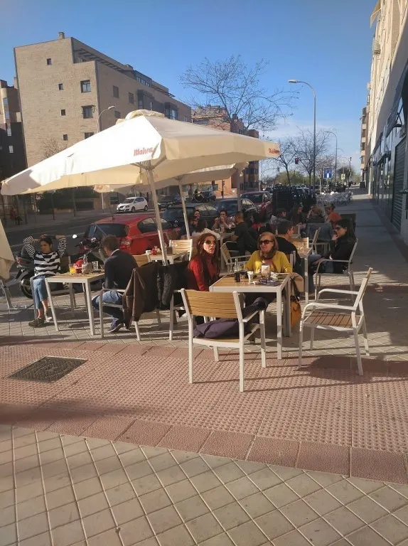 Nave comercial en Alquiler en Madrid Madrid MONTECARMELO - foto 4