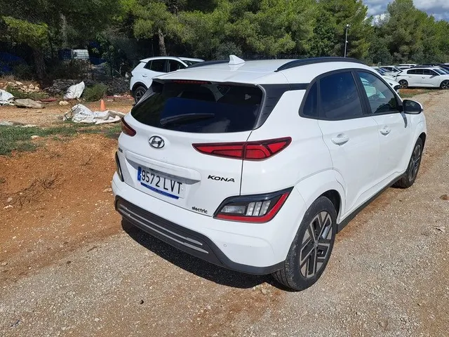 Hyundai Kona 150kW EV Style Sky (2021) - foto 4