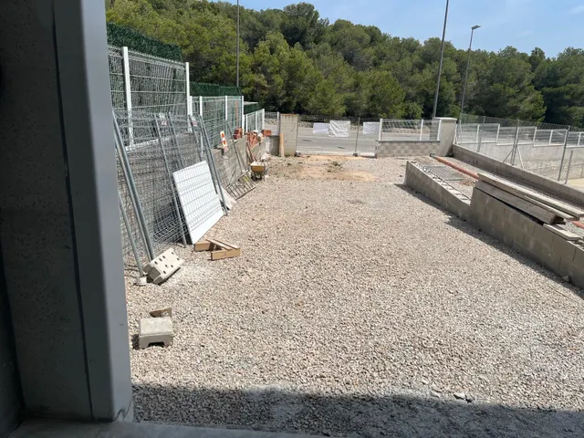 FANTÑSTICA NAVE NUEVA DE 300 M2 EN CALAFELL - foto 5