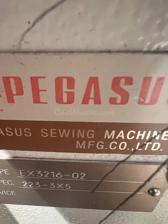 Overlock Industrial Juki CP-180 con mesa - foto 2