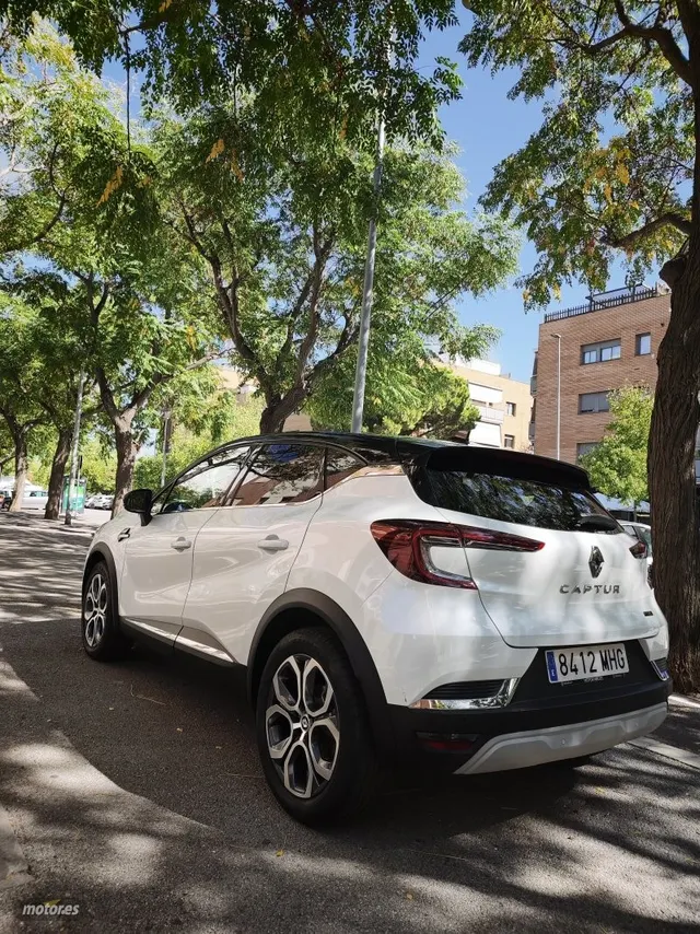Renault Captur - foto 3