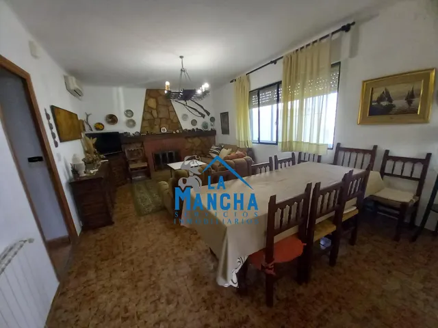 REF: Y074 INMOBILIARIA LA MANCHA VENDE PARCELA EN TERRENO RÚ - foto 2