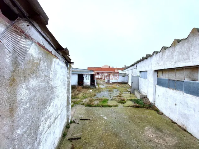 INMHOGAR VENDE NAVE AGRARIA EN ADANERO (05296) - foto 3