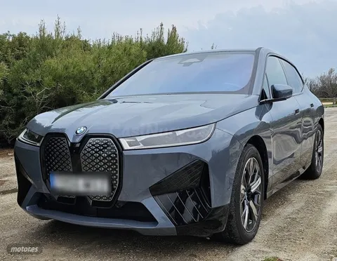 BMW iX