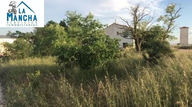 INMOBILIARIA LA MANCHA VENDE TERRENO RUSTICO ZONA POLIGONO C - foto 3