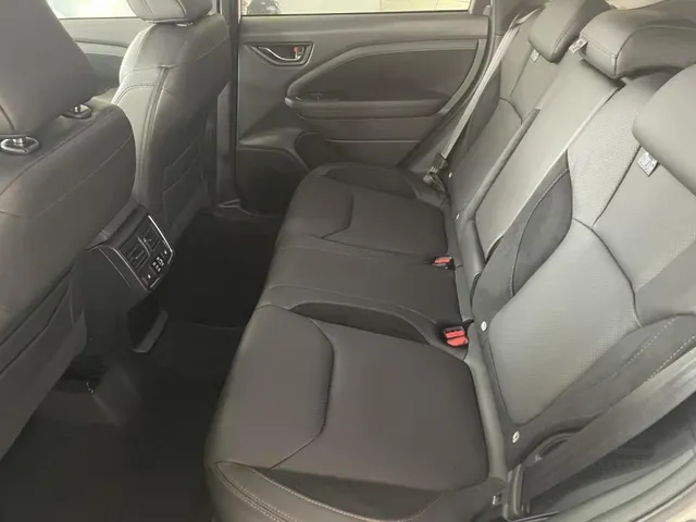 Subaru Forester - foto 3