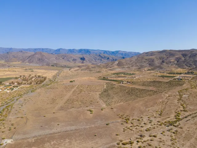 ¡Gran Oportunidad en Tabernas! Finca de 14 Hectáreas - foto 5