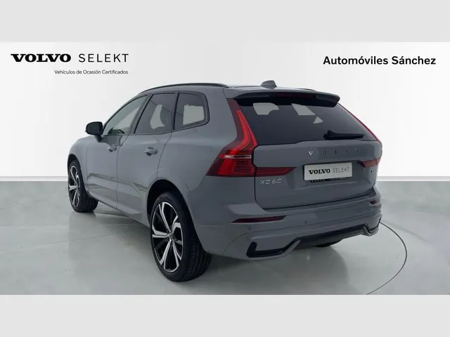 Volvo XC60 - foto 2
