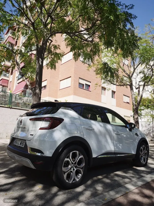 Renault Captur - foto 4